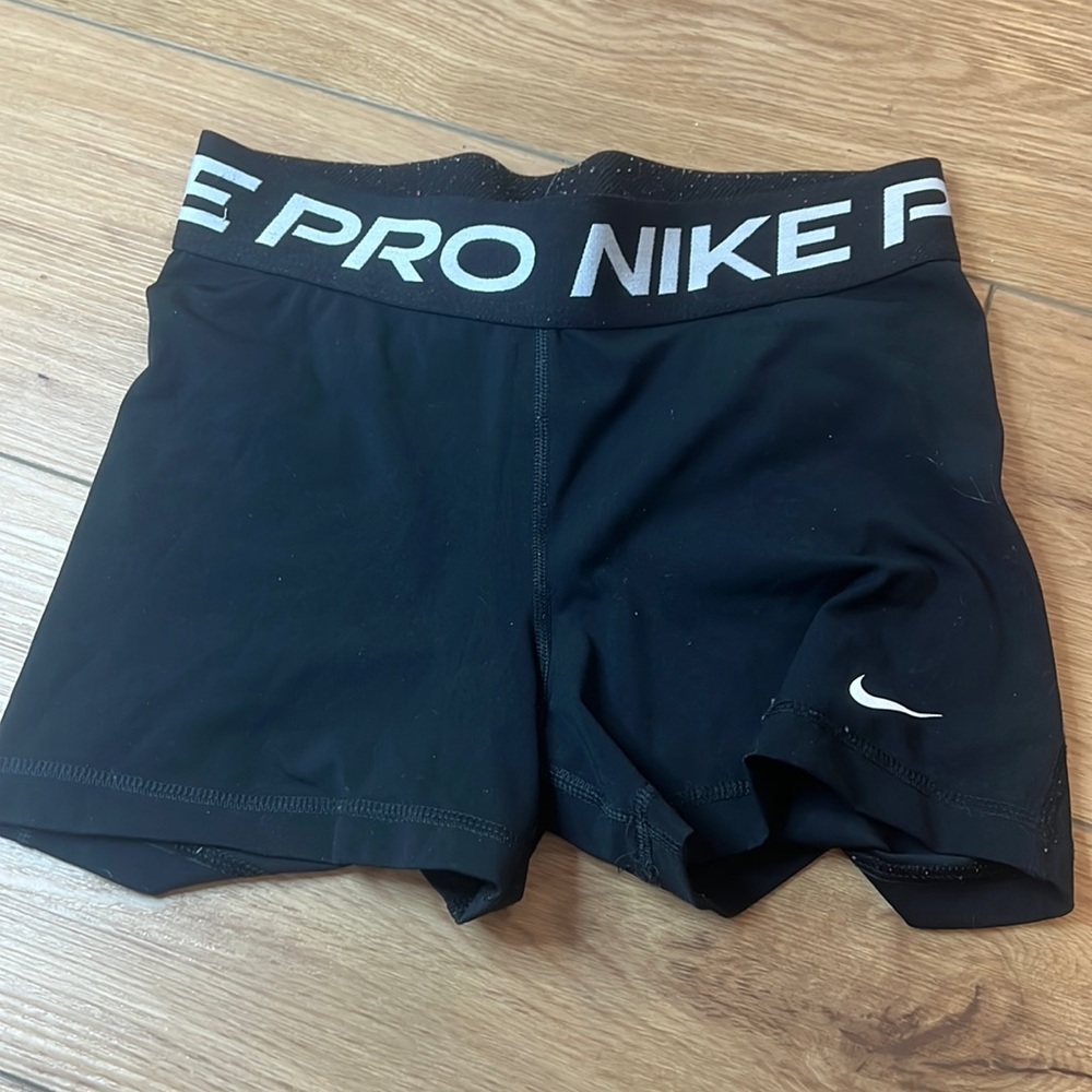 Nike black 3 inch shorts in size small